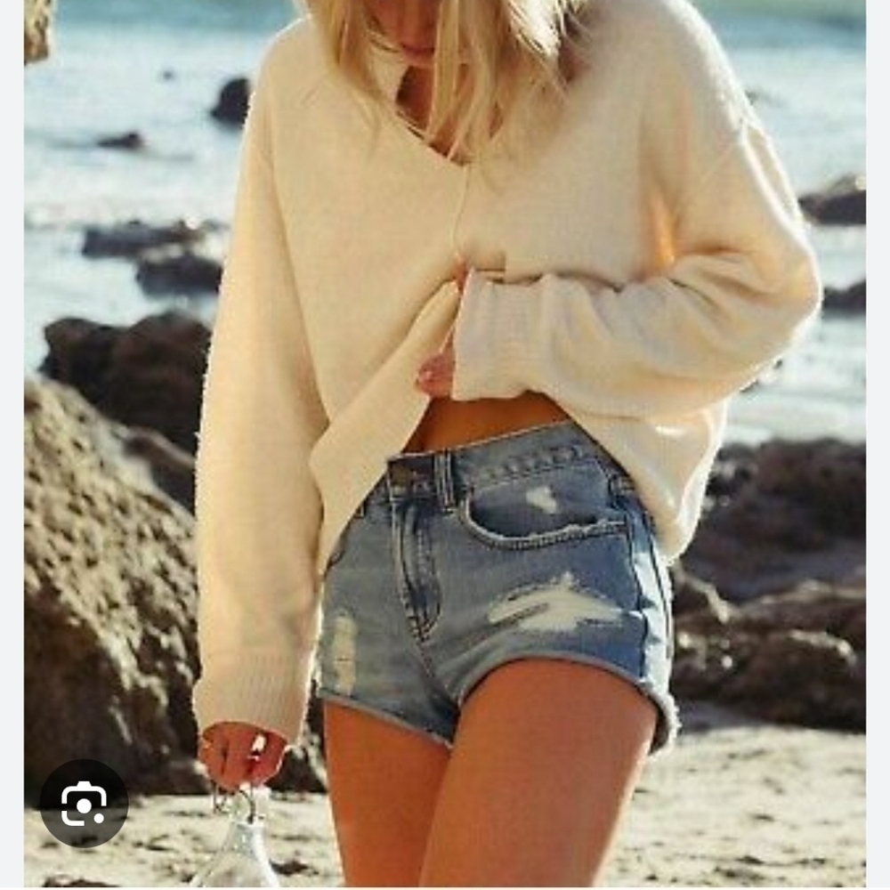 Billabong Drifted Away Denim Distressed Shorts Size 27